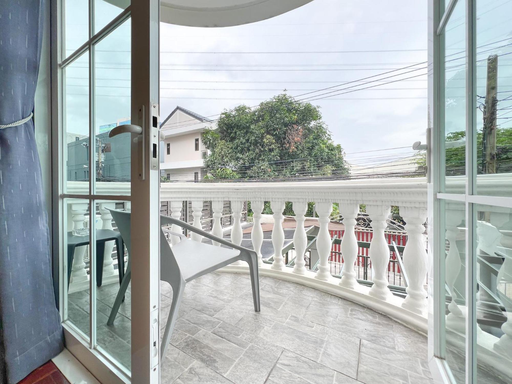 Neveu Premier Residence : Ratchada Bangkok Dış mekan fotoğraf