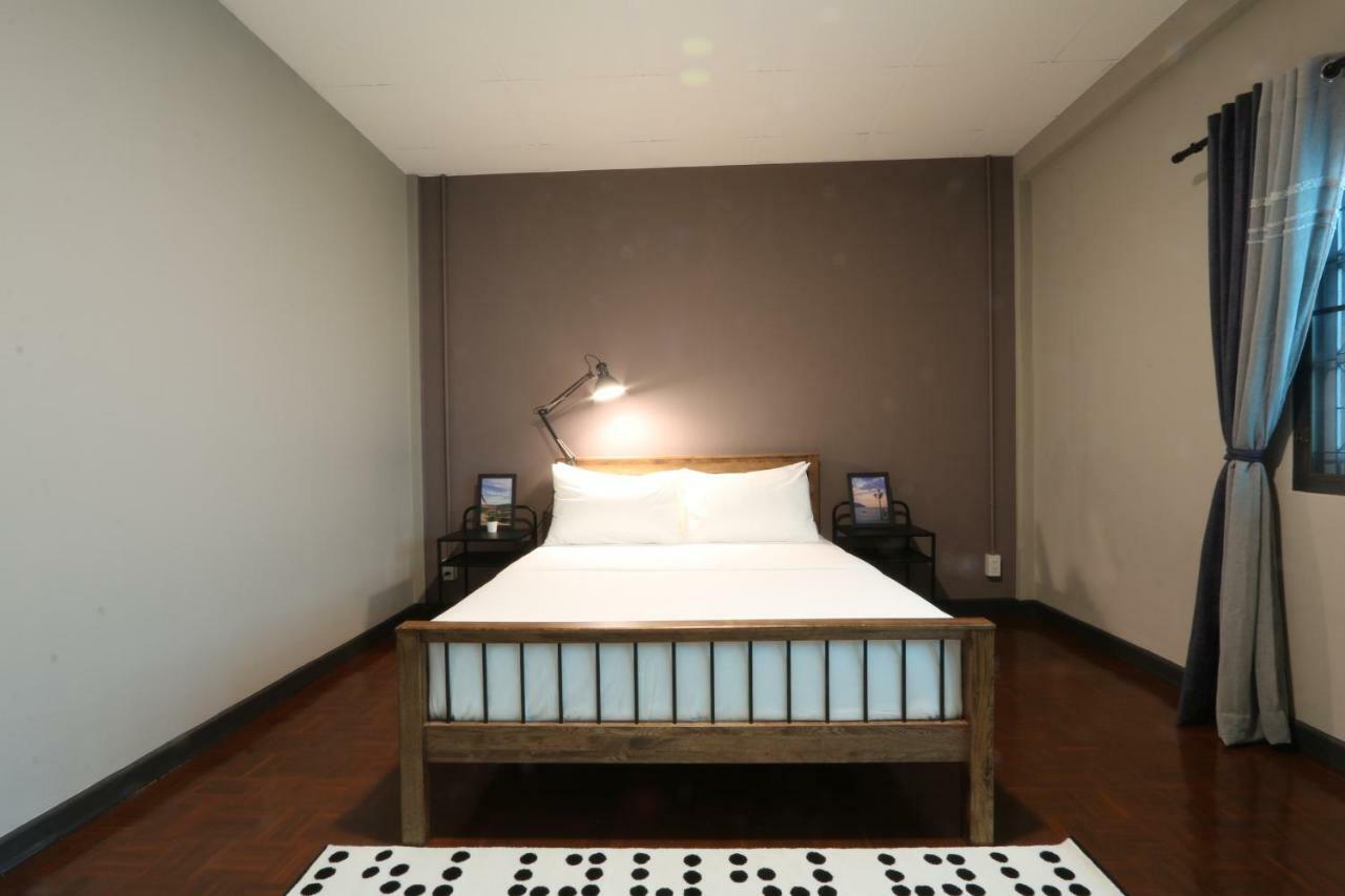 Neveu Premier Residence : Ratchada Bangkok Dış mekan fotoğraf